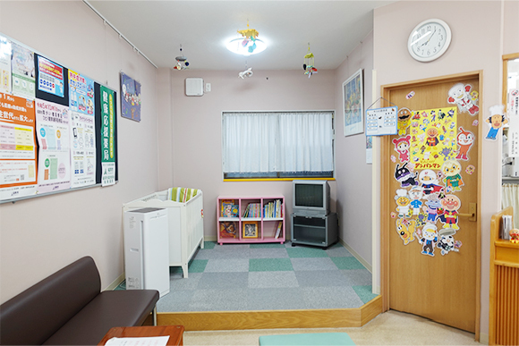有限会社三気堂 クローバー薬局内観